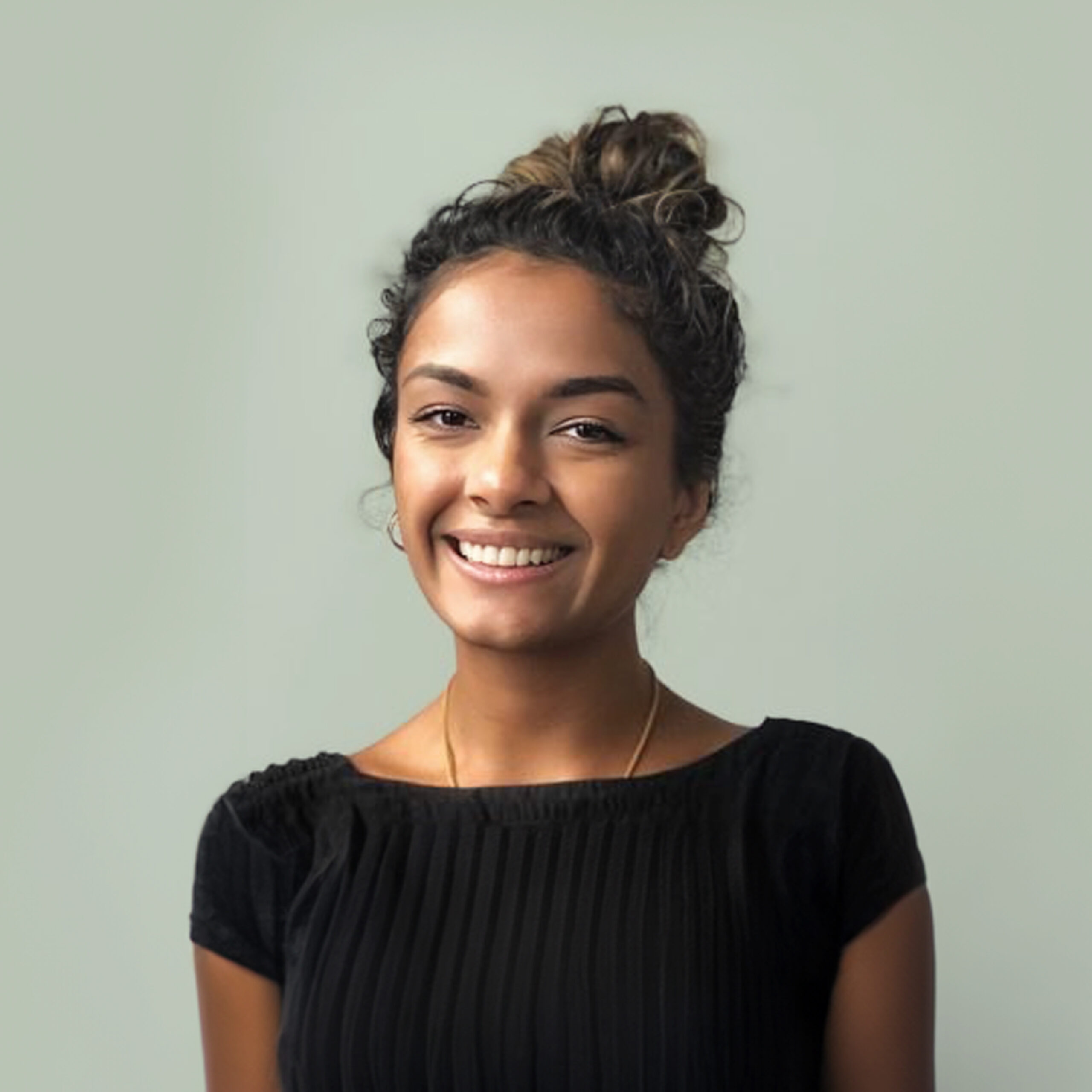 Headshot of Dr Amalini De Silva, GP at Clarity Medical St Kilda East